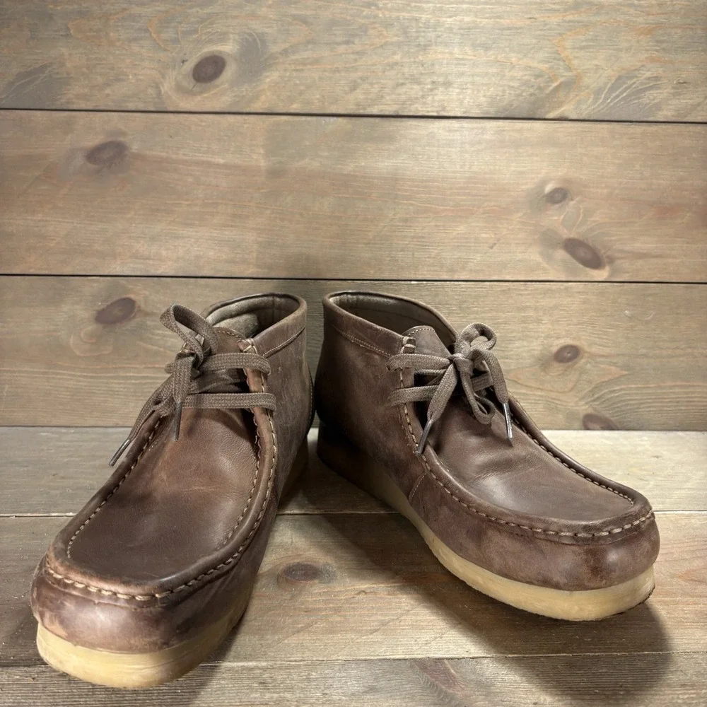 clarks stinson mens size 10.5 shoes brown leather comfort chukka boots